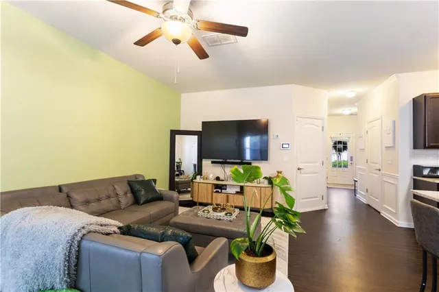 $2,050 | 7751 Haynes Park Circle, Lithonia, GA 30038