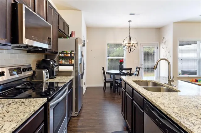 $2,050 | 7751 Haynes Park Circle, Lithonia, GA 30038