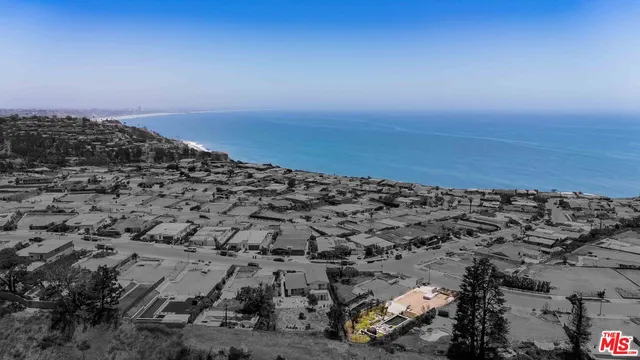 an aerial view of a ocean