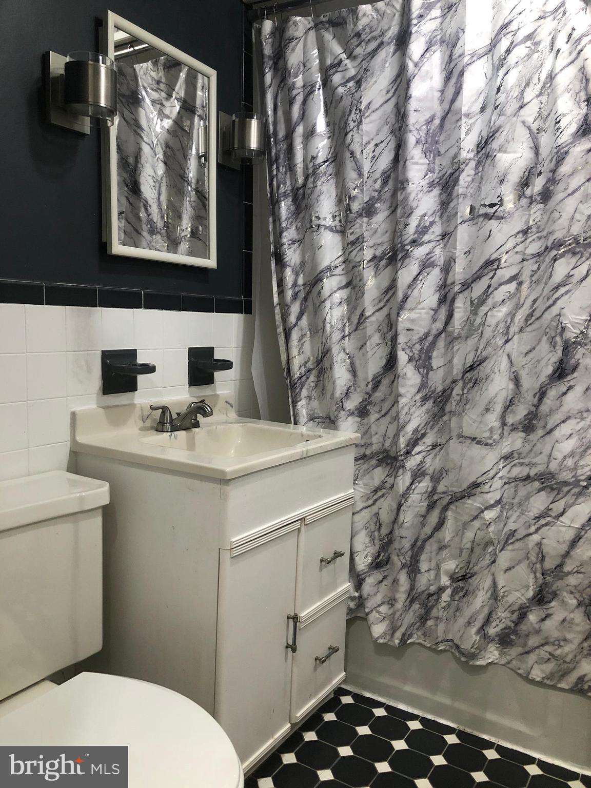 28 Cedar Lane Clementon, NJ 08021 - Photo 8 of 48