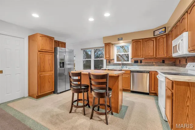 $279,900 | 61 Buckley Meadows Drive, Mehlville, MO 63125