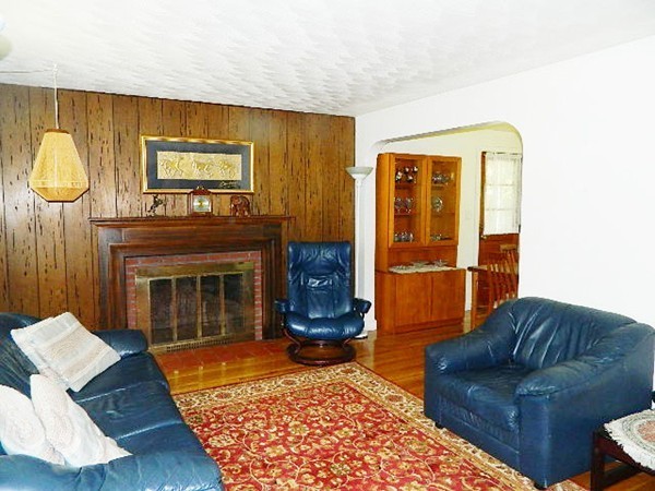 50 Beaverbrook Road Burlington, MA 01803 - Photo 3 of 19 Gallery Image 3