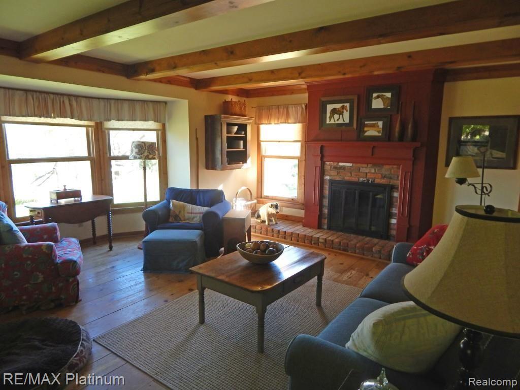 6418 Challis Road Brighton, MI 48116 - Photo 15 of 51 DSCN0030_edited-1.jpg