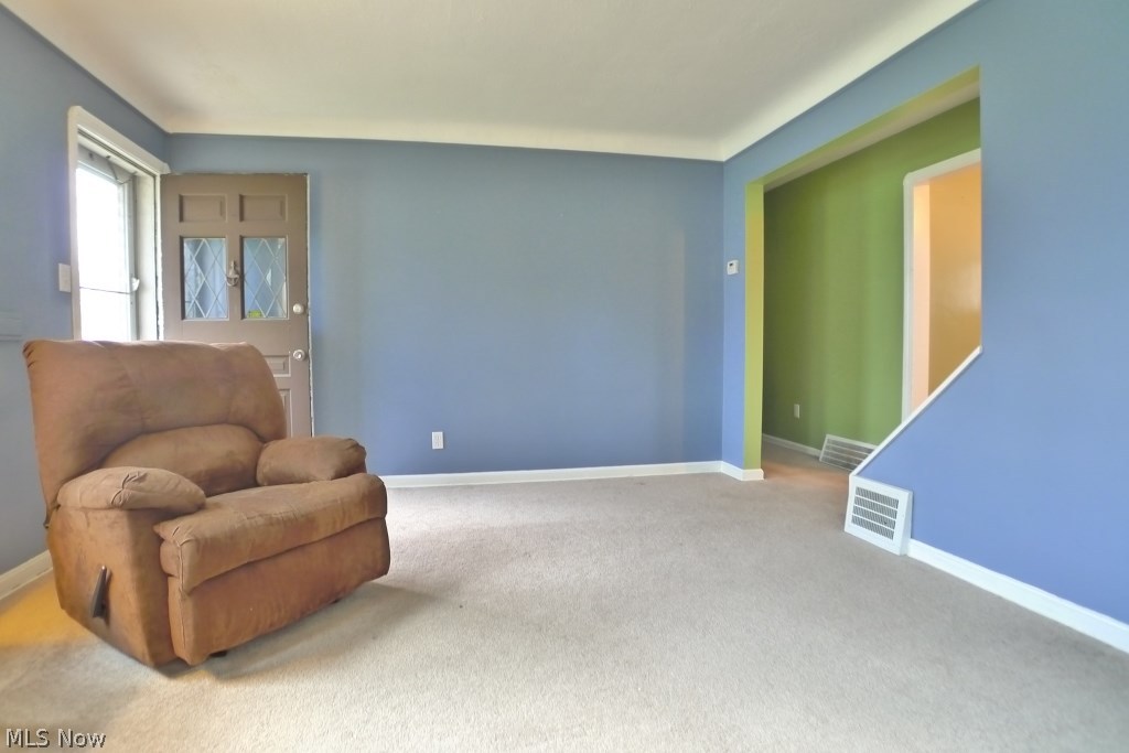 1543 Winchester Road Lyndhurst, OH 44124 - Photo 7 of 24