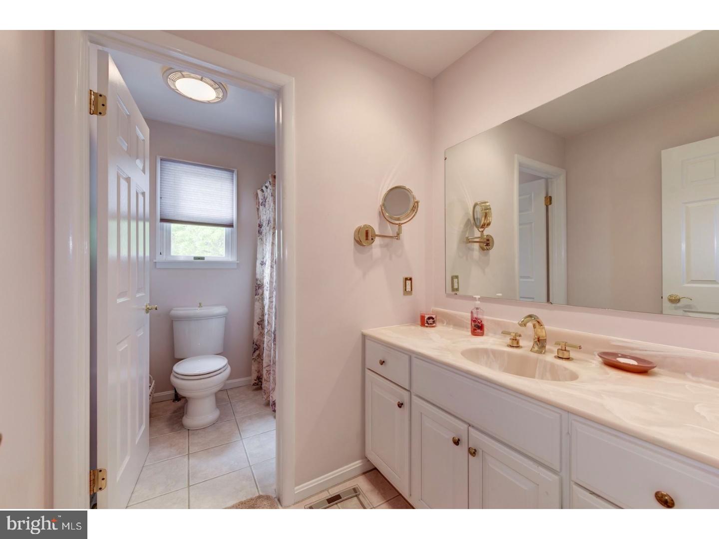 7 Old Mill Road Sewell, NJ 08080 - Photo 20 of 25 Bathroom