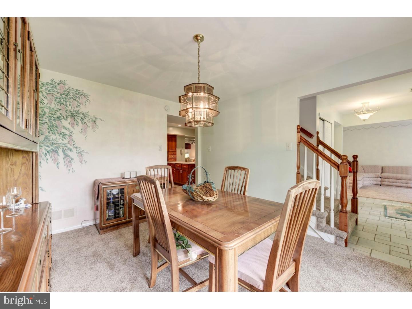 7 Old Mill Road Sewell, NJ 08080 - Photo 5 of 25 Dining Room