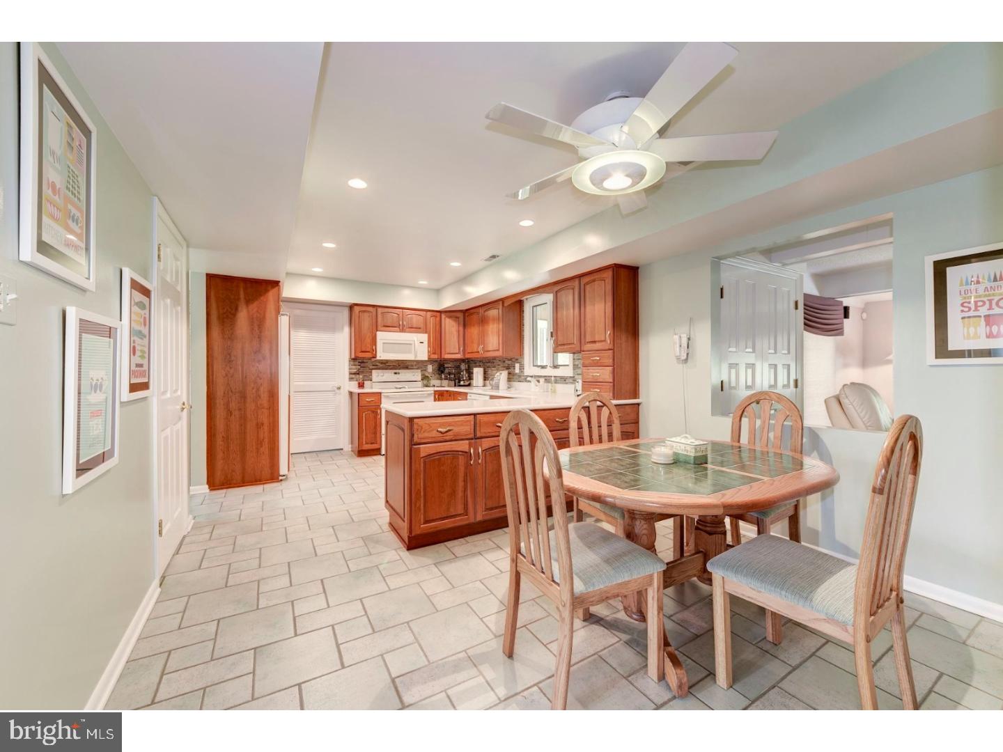 7 Old Mill Road Sewell, NJ 08080 - Photo 8 of 25 Kitchen