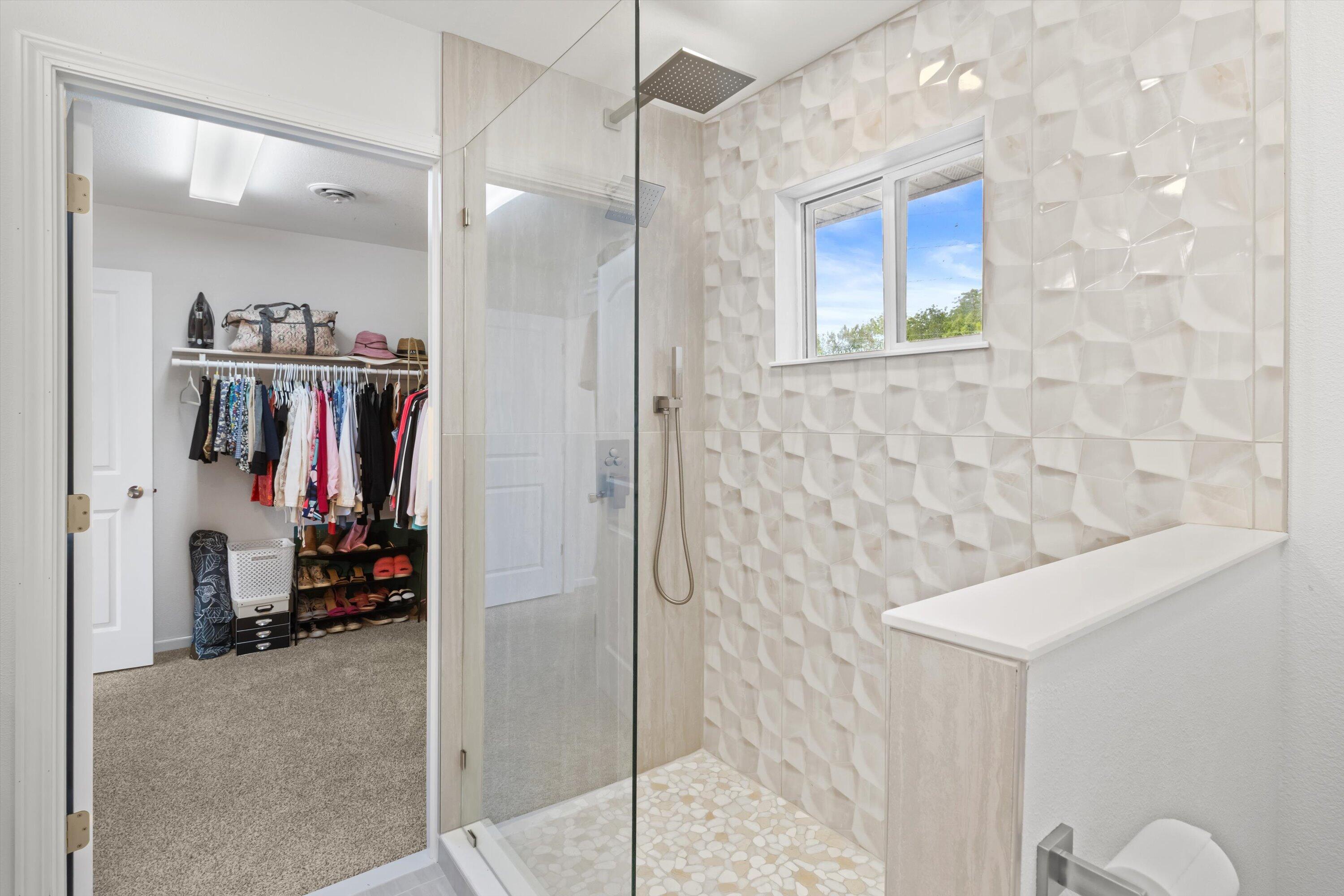 1542 3rd Street Delafield, WI 53018 - Photo 27 of 55 Primary shower