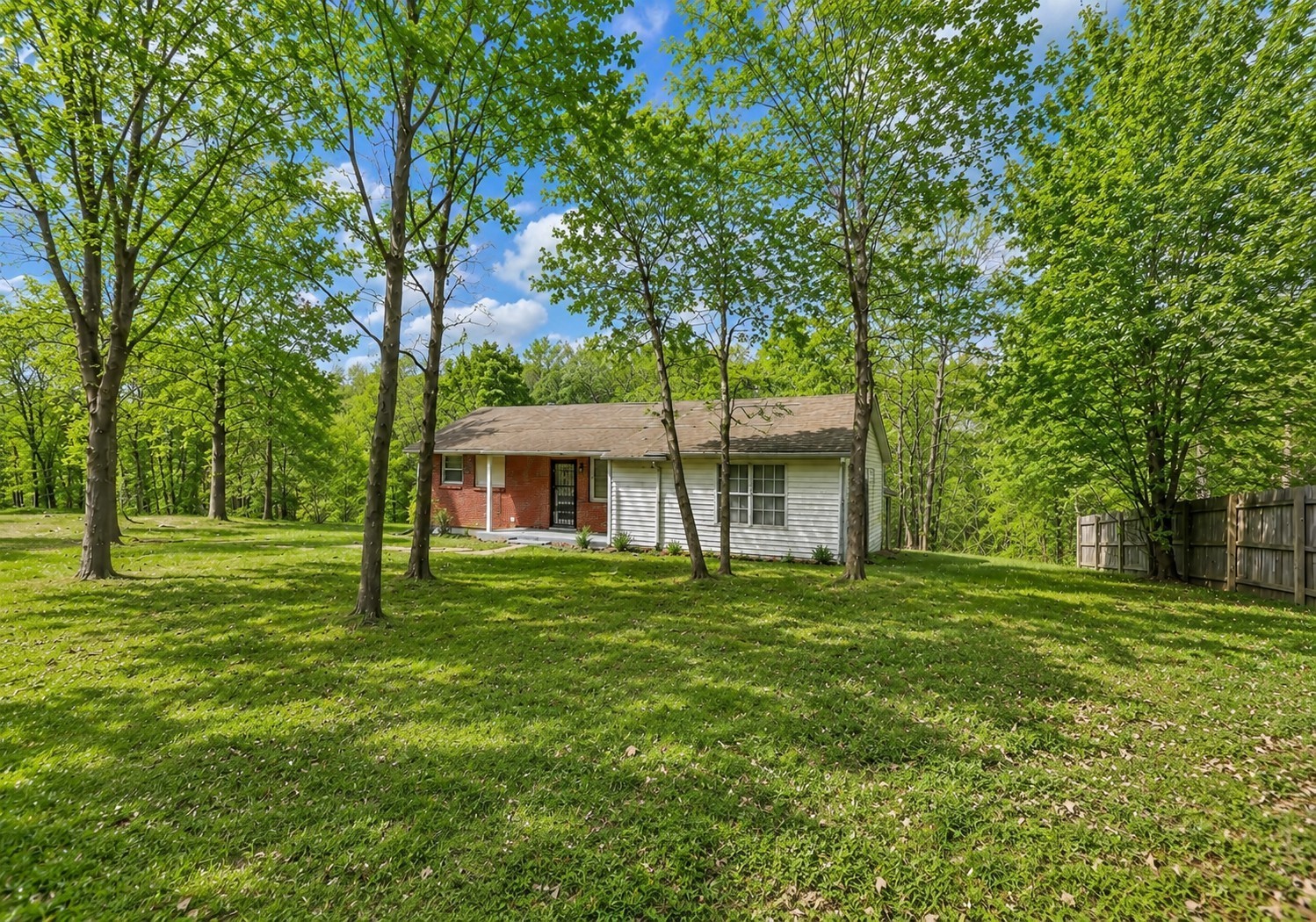 751 Hogan Road Clarksville, TN 37043 - Photo 5 of 24 Gallery Image 5