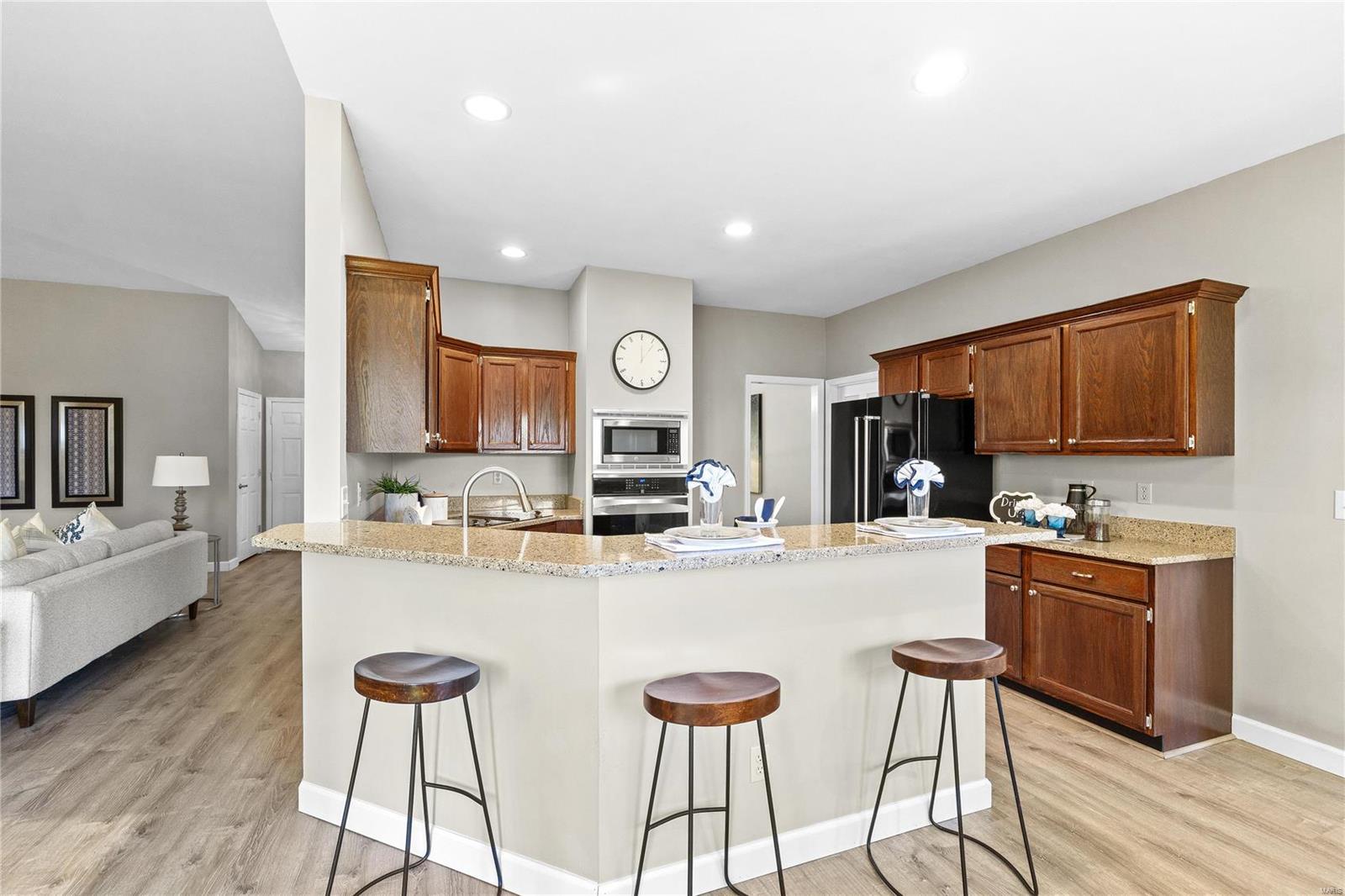 10 Arbor Hill Court Ballwin, MO 63021 - Photo 16 of 60