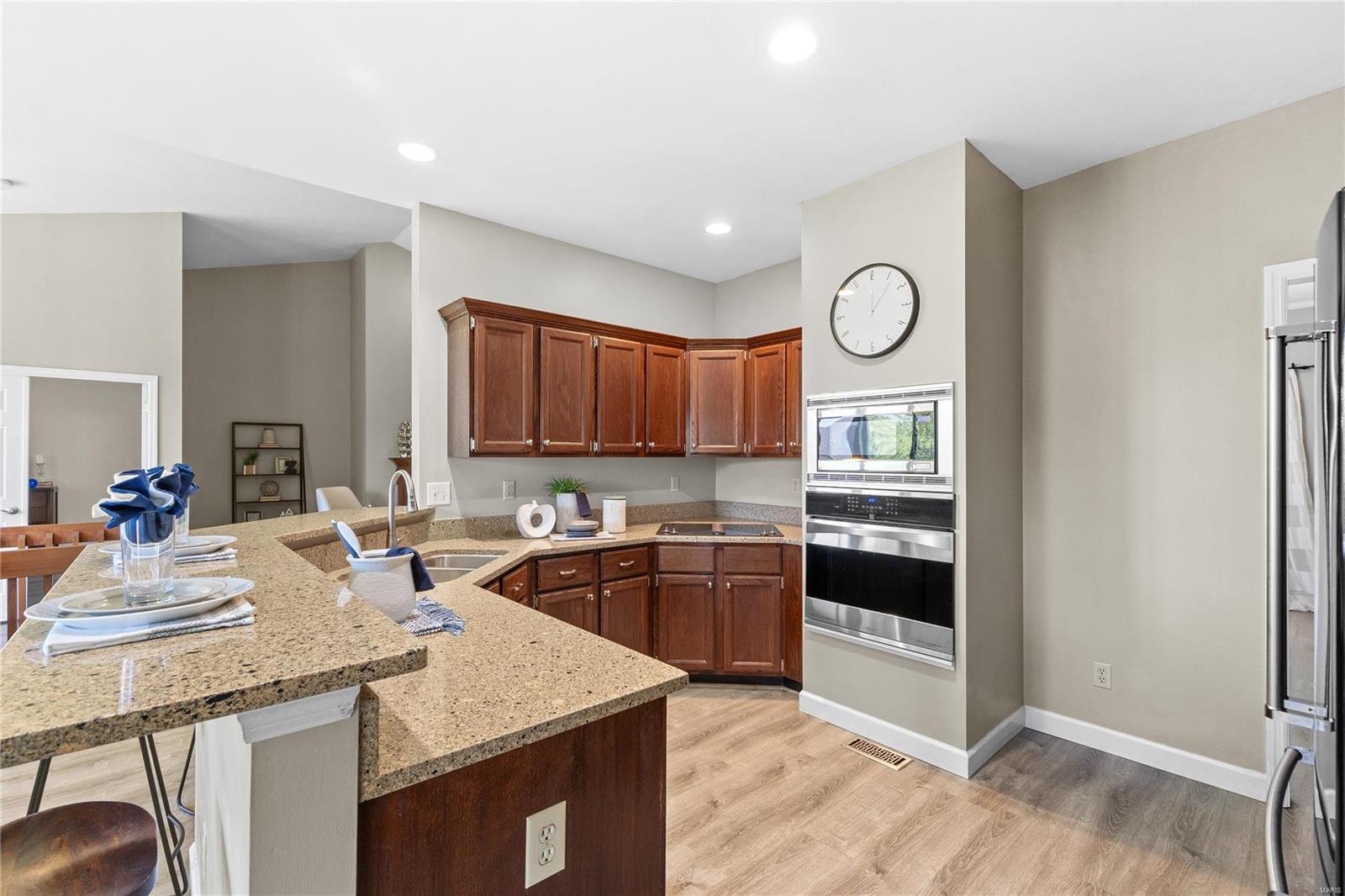 10 Arbor Hill Court Ballwin, MO 63021 - Photo 17 of 60