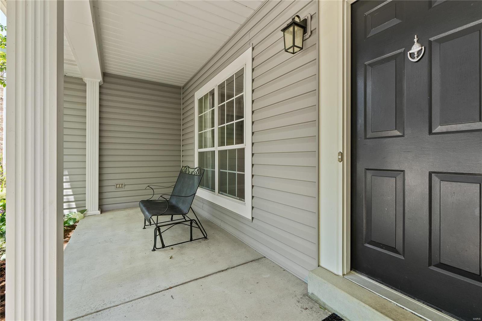 10 Arbor Hill Court Ballwin, MO 63021 - Photo 2 of 60