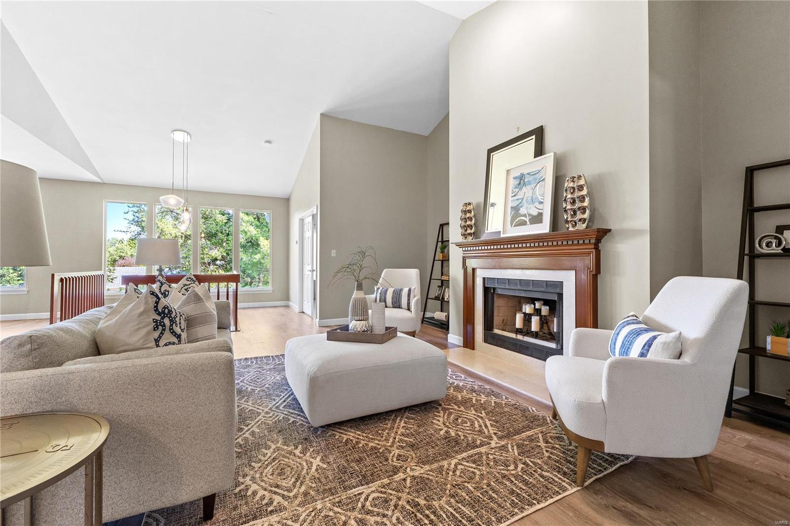 10 Arbor Hill Court Ballwin, MO 63021 - Photo 4 of 60