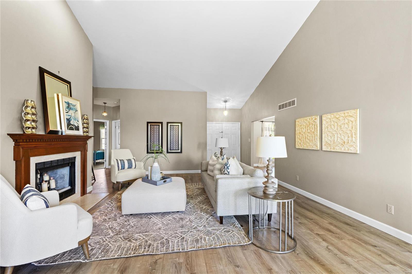 10 Arbor Hill Court Ballwin, MO 63021 - Photo 6 of 60