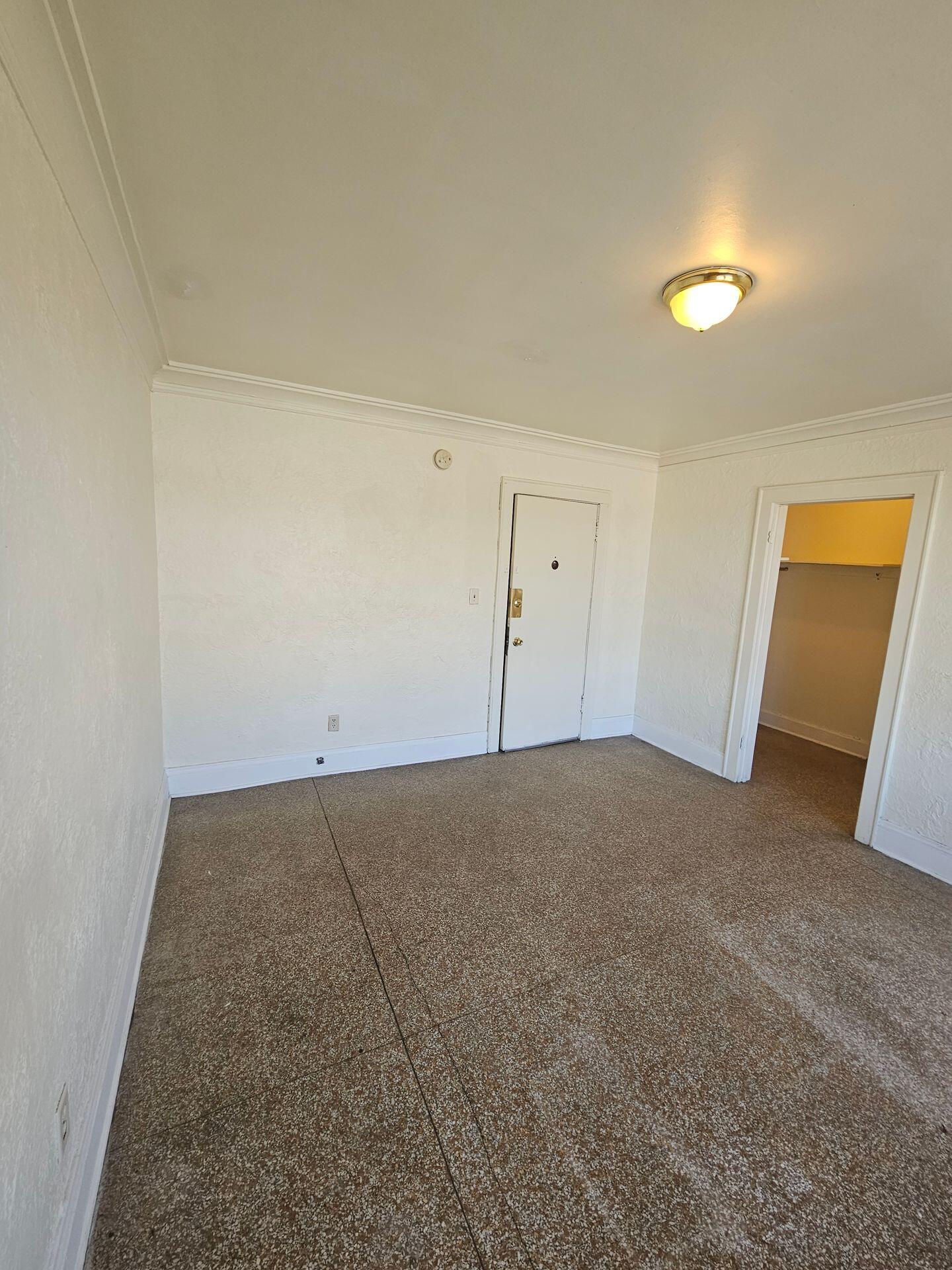 614 6th Street Racine, WI 53403 - Photo 8 of 63 Unit 10 614 6th St 14