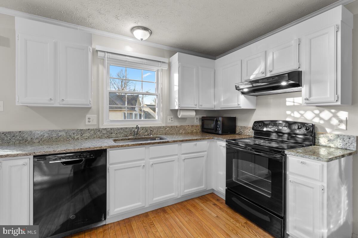9580 Kings Grant Road Laurel, MD 20723 - Photo 5 of 49 Gallery Image 5