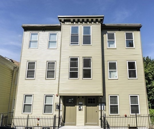 41 West Walnut Park Boston, MA 02119 - Photo 3 of 30 a front view of a house
