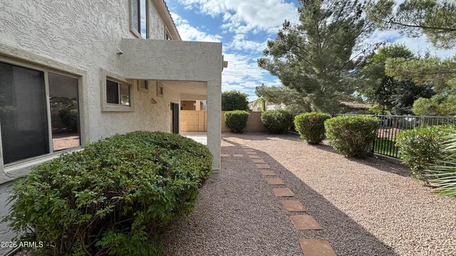 $3,395 | 16718 North 50th Way, Scottsdale, AZ 85254