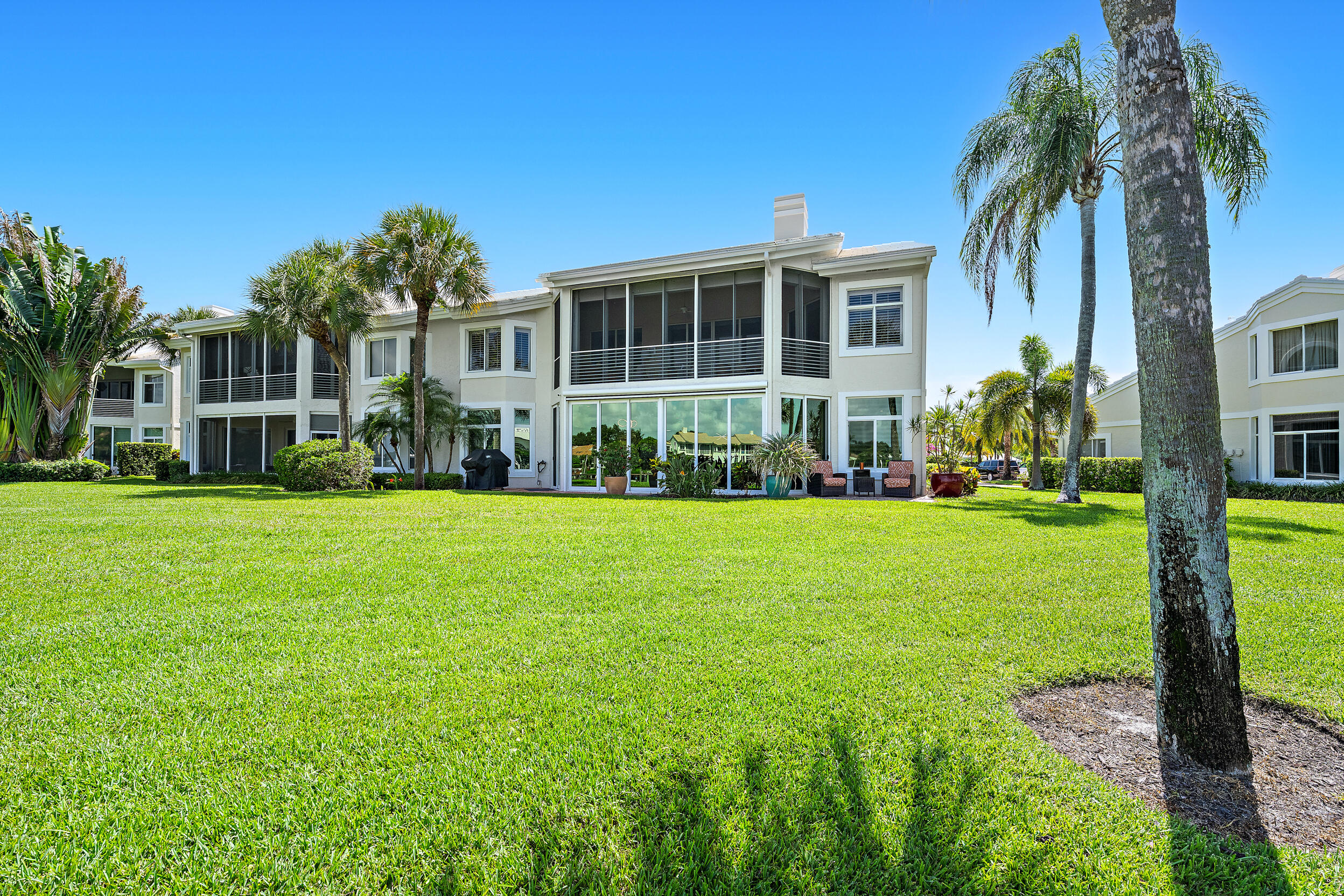 301 Captains Way Jupiter, FL 33477 - Photo 25 of 46 Rear Exterior