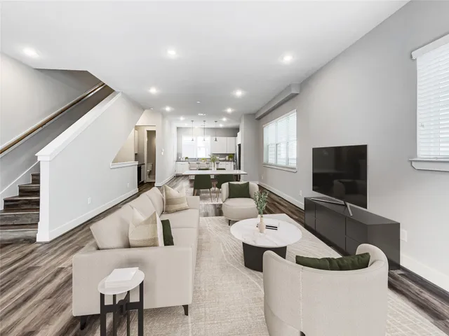 $3,000 | 1276 North Post Oak Road, Unit B, Houston, TX 77055