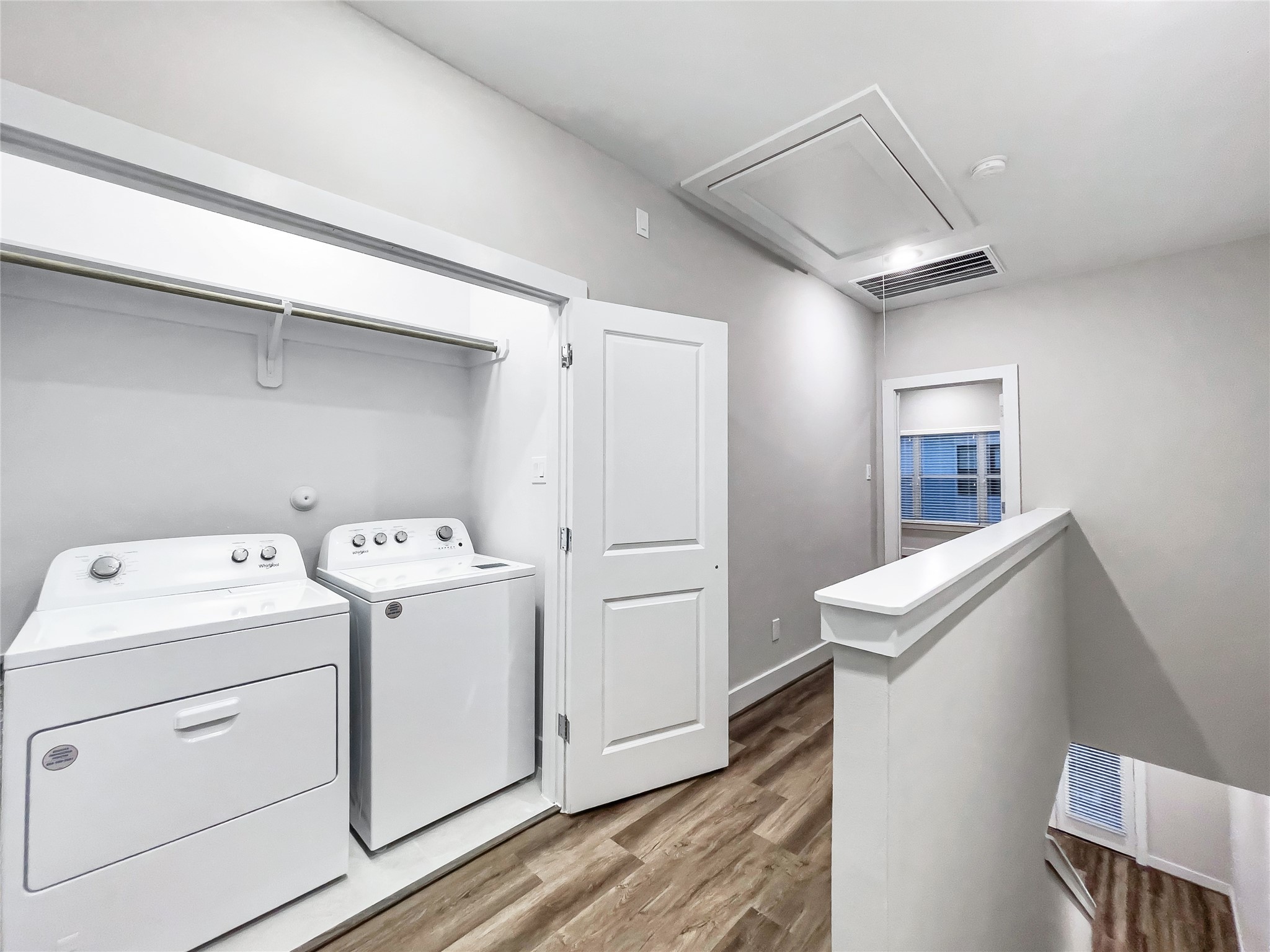 1276 North Post Oak Road, Unit B Houston, TX 77055 - Photo 20 of 33 Enjoy the convenience of a full-size Whirpool washer and dryer.