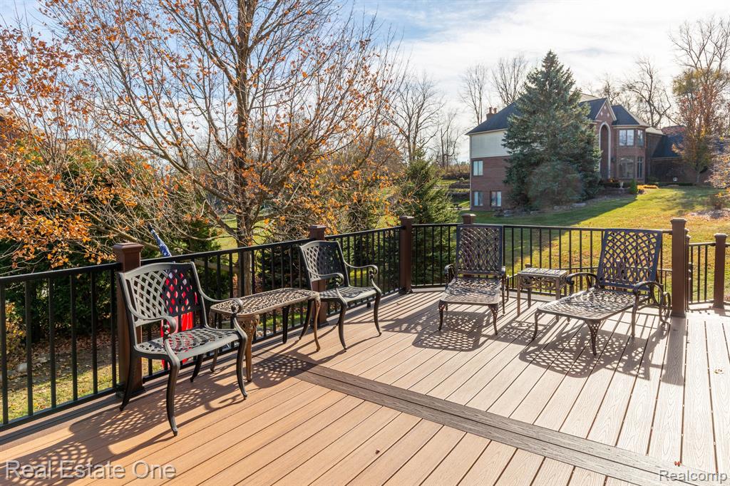 658 Langley Road Rochester Hills, MI 48309 - Photo 9 of 55