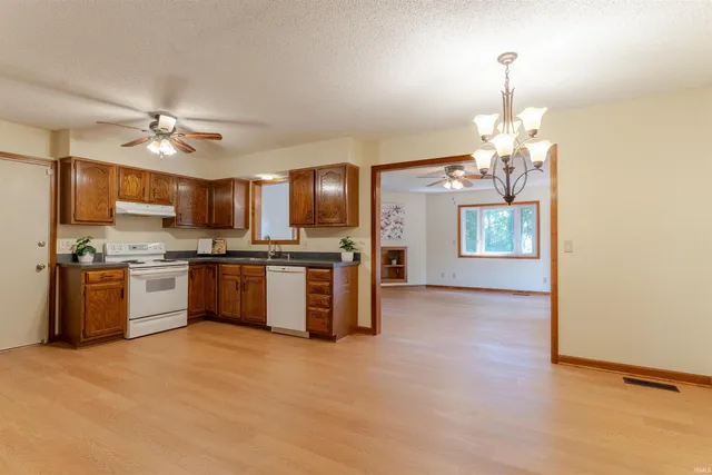 $1,800 | 6800 Oakmont Court, Newburgh, IN 47630