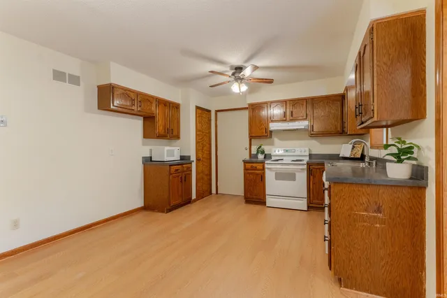 $1,800 | 6800 Oakmont Court, Newburgh, IN 47630