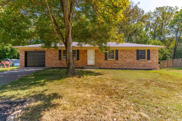 $1,800 | 6800 Oakmont Court, Newburgh, IN 47630