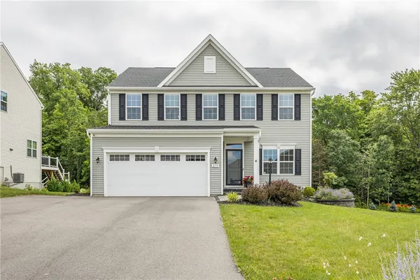 $449,900 | 275 Turtle Run, Walworth, NY 14502