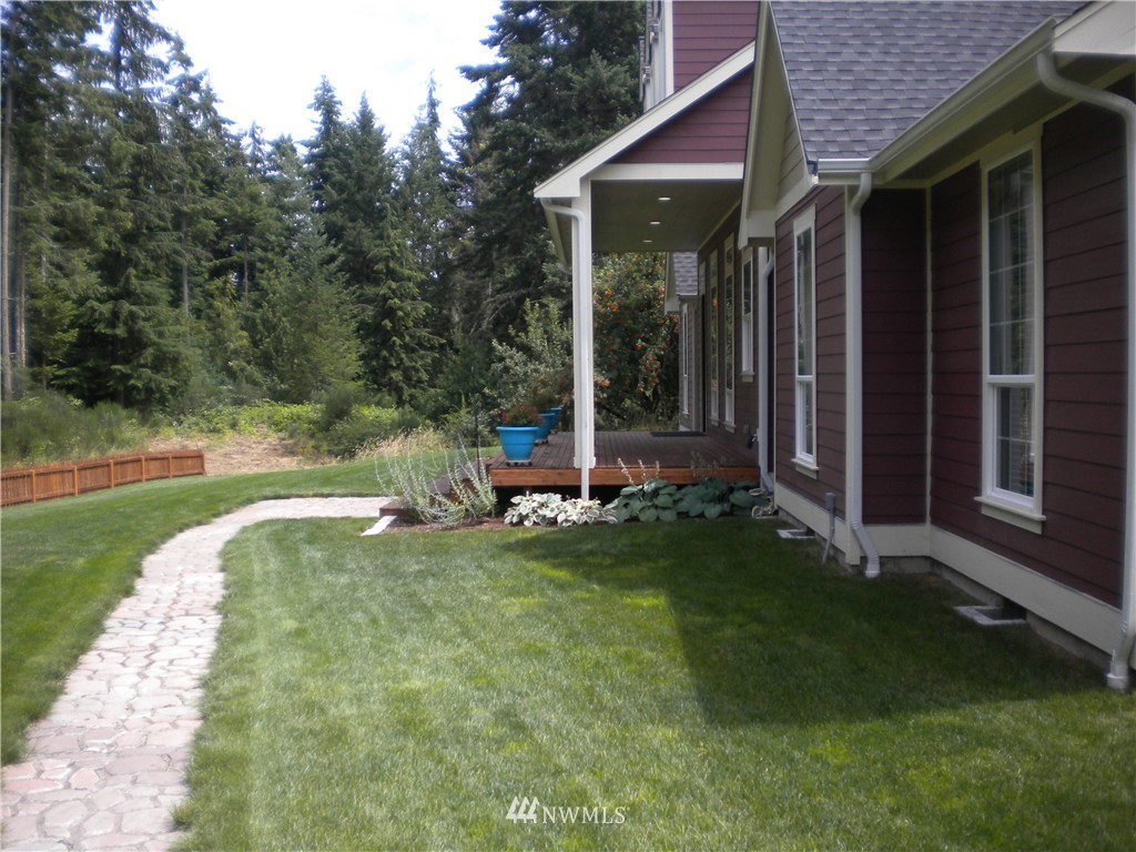 8160 Southeast Overaa Road Port Orchard, WA 98367 - Photo 3 of 24 Gallery Image 3