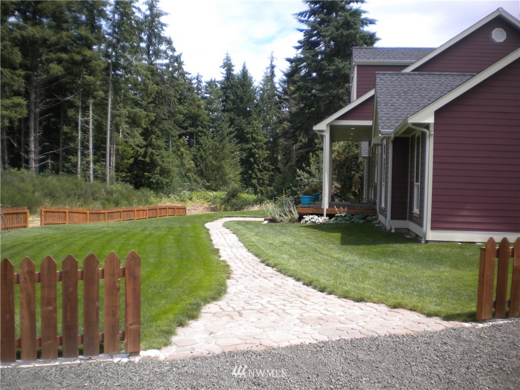 8160 Southeast Overaa Road Port Orchard, WA 98367 - Photo 4 of 24 Gallery Image 4