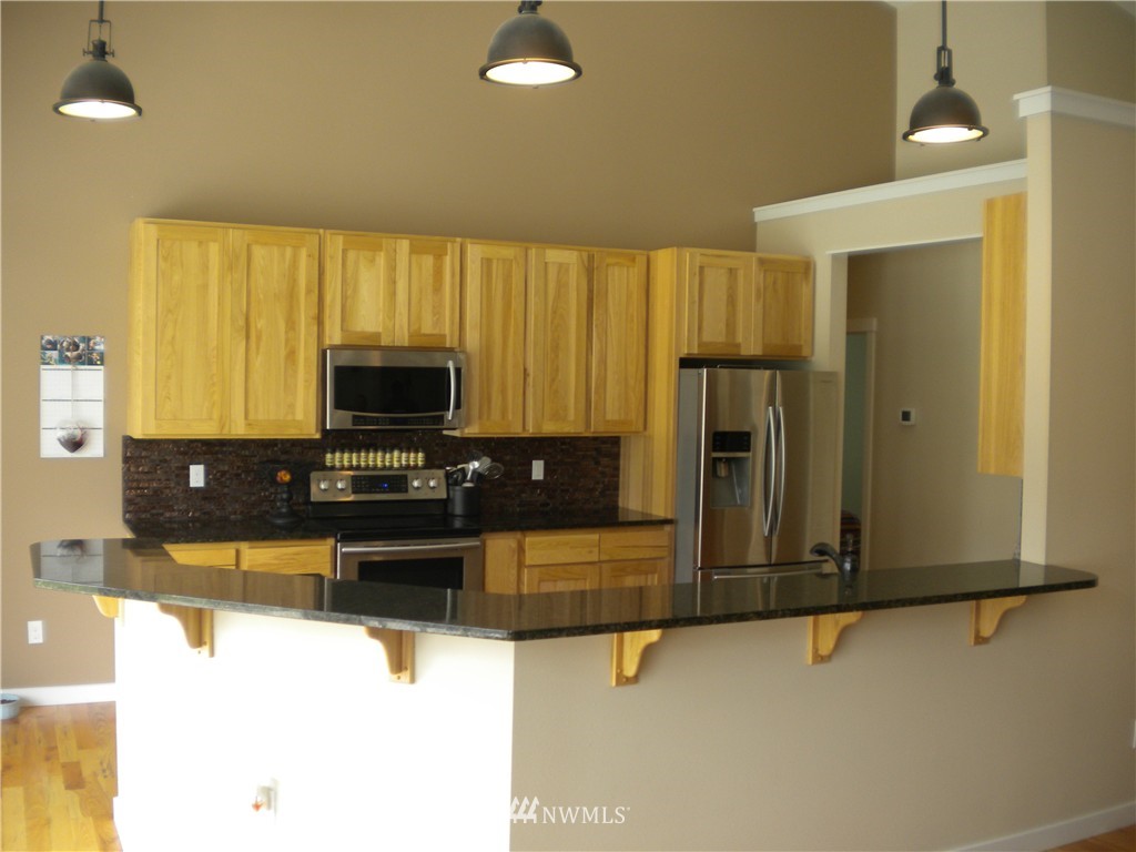 8160 Southeast Overaa Road Port Orchard, WA 98367 - Photo 5 of 24 Gallery Image 5