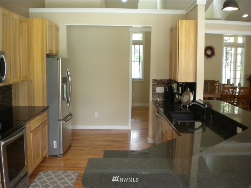 8160 Southeast Overaa Road Port Orchard, WA 98367 - Photo 6 of 24 Gallery Image 6
