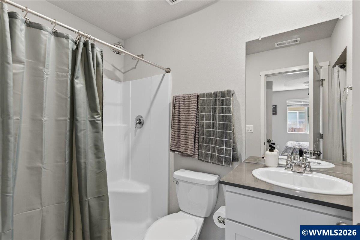 2081 Luna Way Lebanon, OR 97355 - Photo 29 of 33
