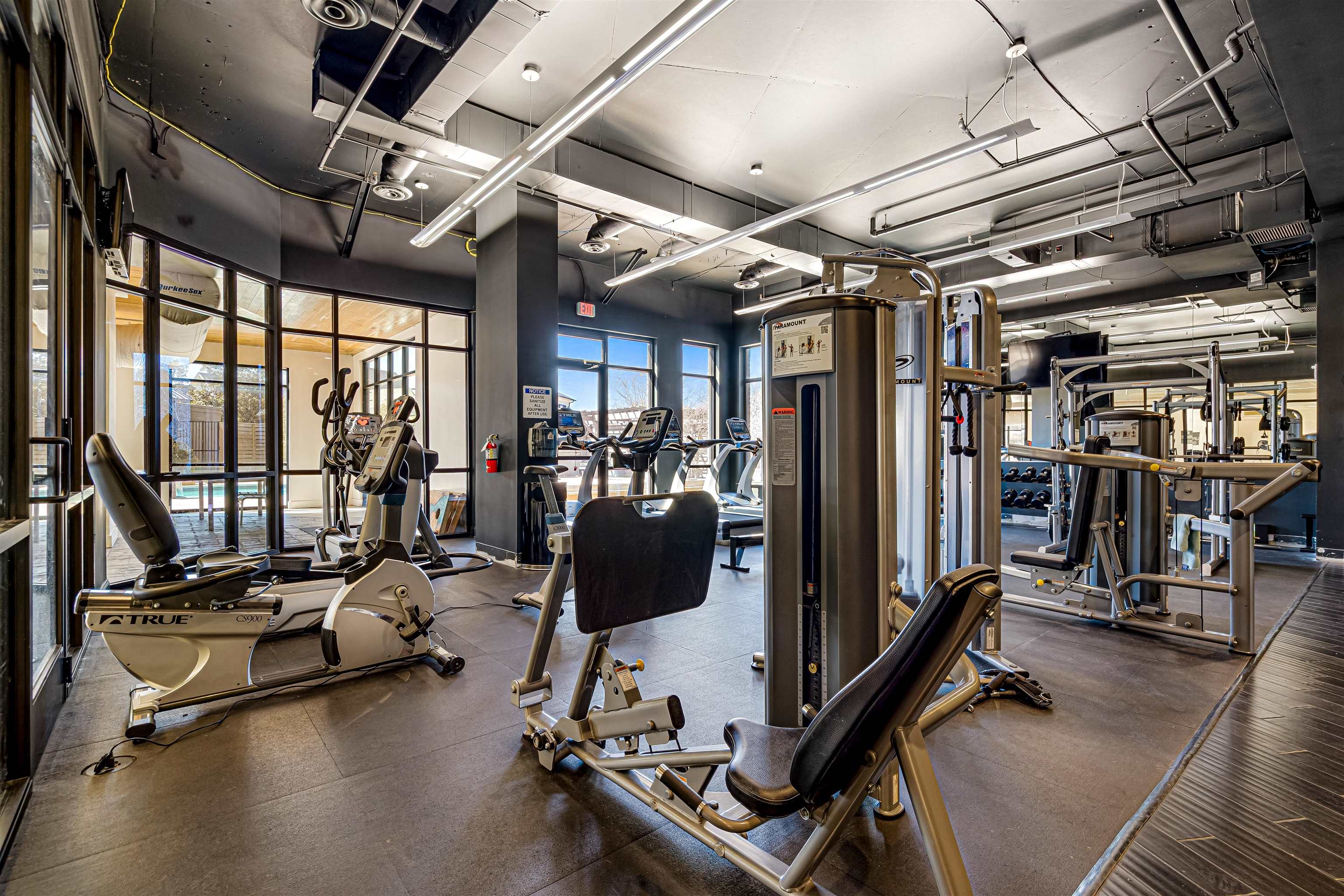 717 Riverside Drive, Unit 1205 Memphis, TN 38103 - Photo 11 of 33 a view of a room with gym equipment