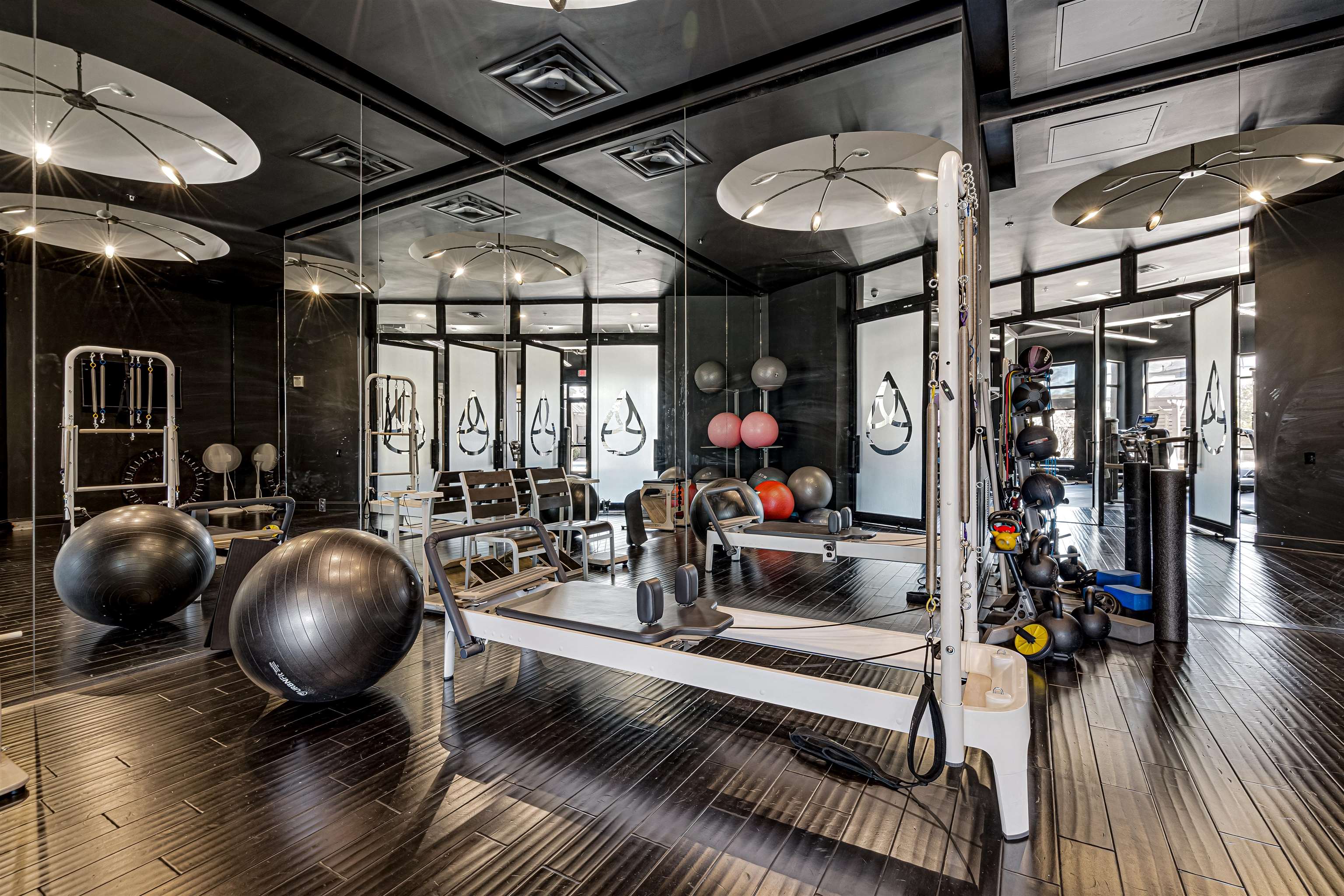 717 Riverside Drive, Unit 1205 Memphis, TN 38103 - Photo 10 of 33 View of workout area