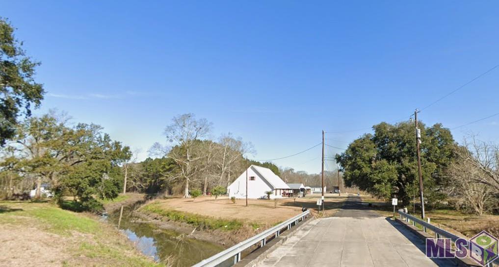 38538 Cornerview Road Gonzales, LA 70737 - Photo 3 of 5 Gallery Image 3