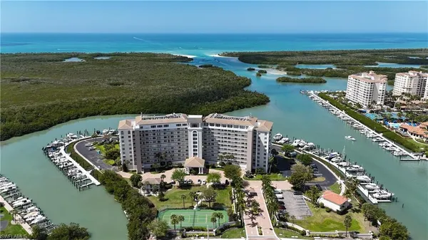 $559,000 | 13105 Vanderbilt Drive, Unit 607, Naples, FL 34110