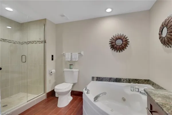 $559,000 | 13105 Vanderbilt Drive, Unit 607, Naples, FL 34110