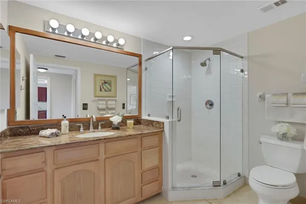 $559,000 | 13105 Vanderbilt Drive, Unit 607, Naples, FL 34110