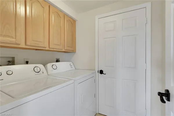 $559,000 | 13105 Vanderbilt Drive, Unit 607, Naples, FL 34110