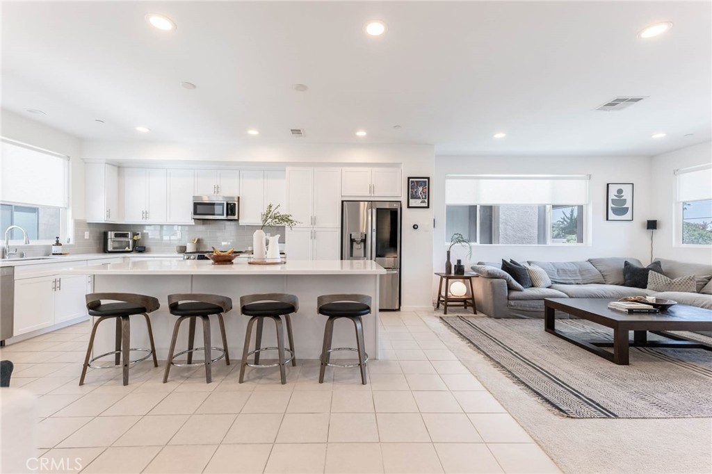 13161 Victory Boulevard Valley Glen, CA 91401 - Photo 7 of 33