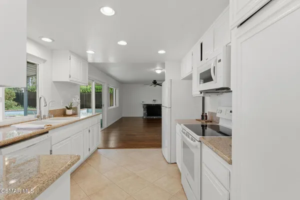 $4,650 | 1239 Honeysuckle Court, Thousand Oaks, CA 91360