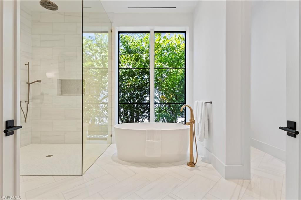 745 Pectin Road Naples, FL 34102 - Photo 17 of 36