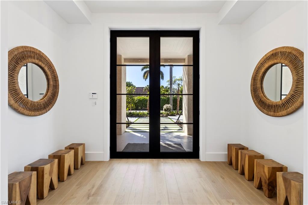 745 Pectin Road Naples, FL 34102 - Photo 3 of 36