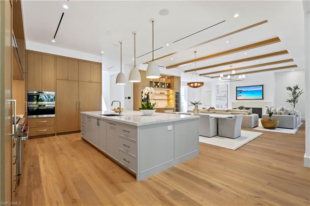 745 Pectin Road Naples, FL 34102 - Photo 6 of 36