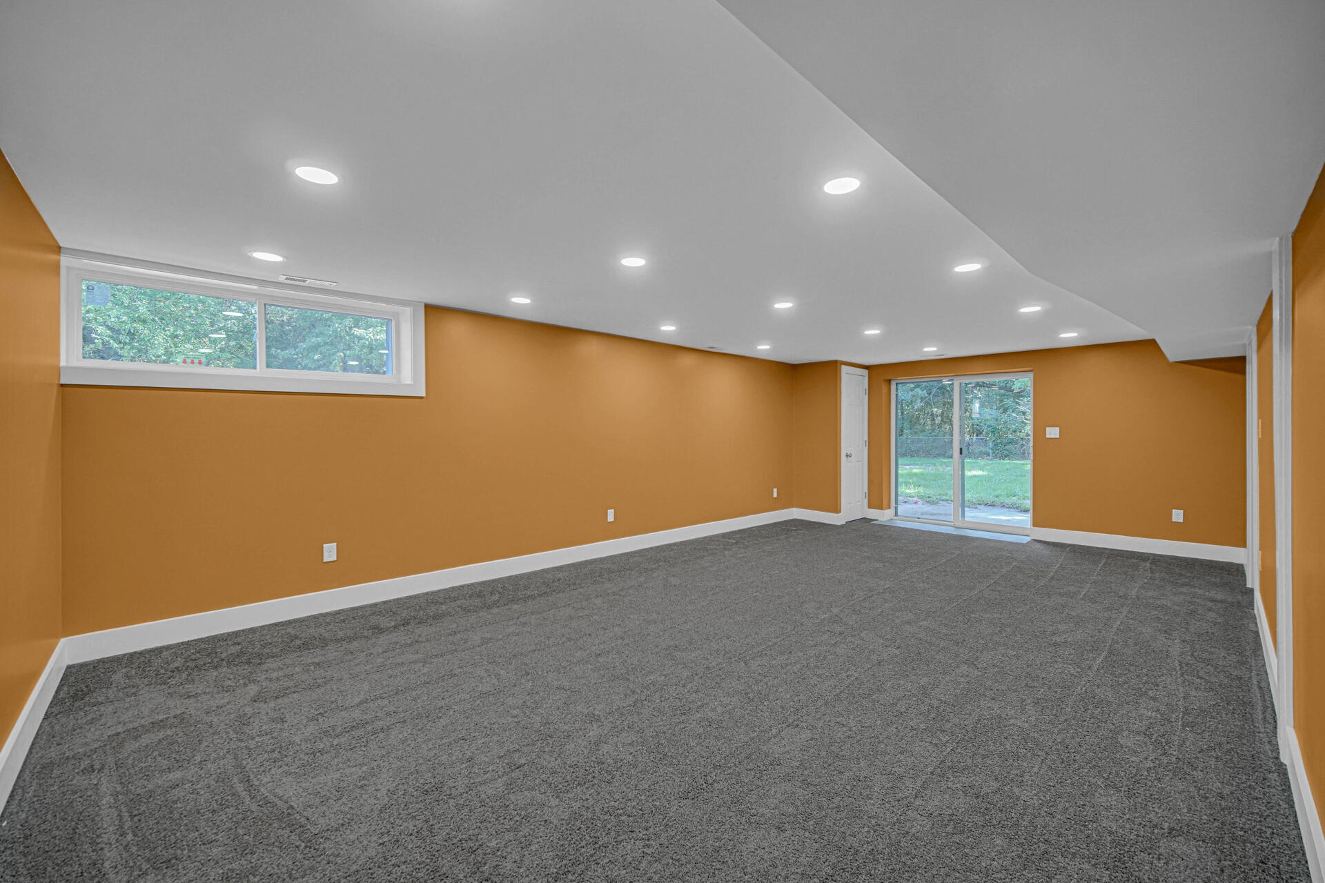 3015 West Ridge Road Hobart, IN 46342 - Photo 17 of 22 a view of an empty room with a window