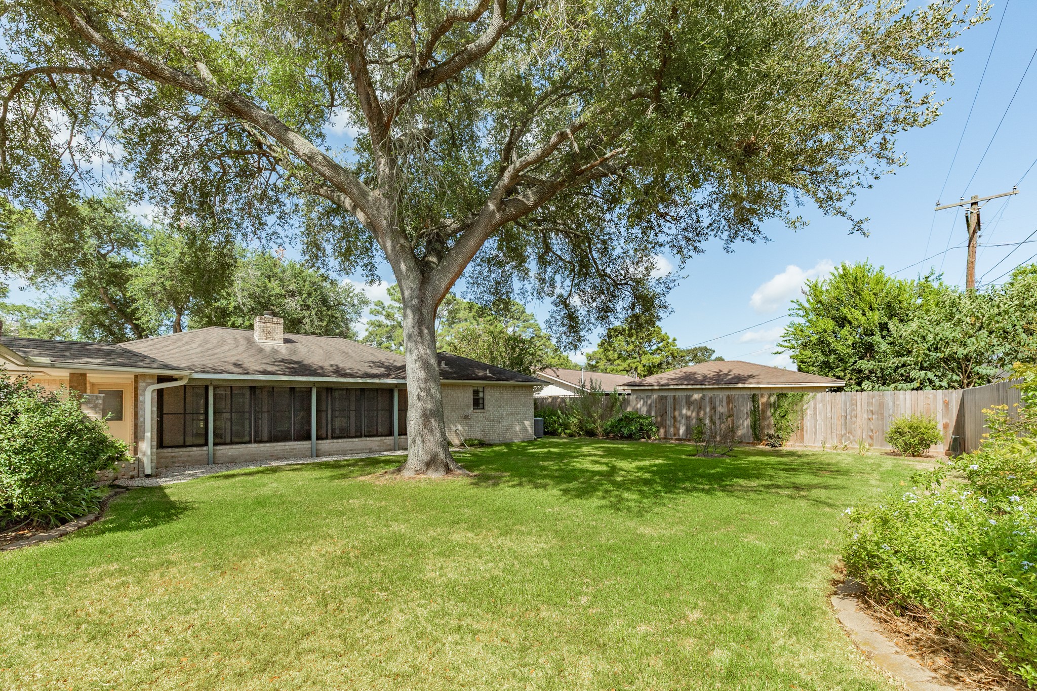 712 Browning Street Angleton, TX 77515 - Photo 34 of 36 Gallery Image 34