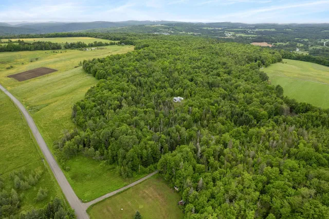 $149,000 | 1817 Hopkins Hill Road, Hardwick, VT 05843